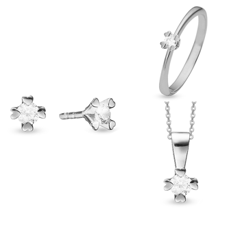 by Aagaard set, with a total of 0,40 ct diamonds Wesselton VS